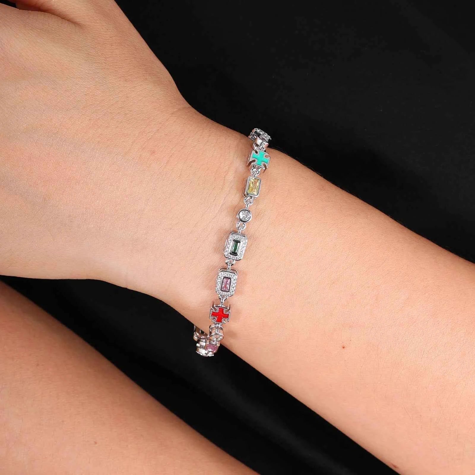 Celestine Cross Armband