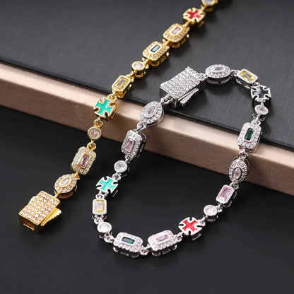 Celestine Cross Kette