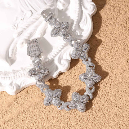 Aurora Clover Link Armband